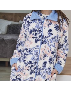 bata de mujer corta con cremallera modelo Florencia de muslher 2