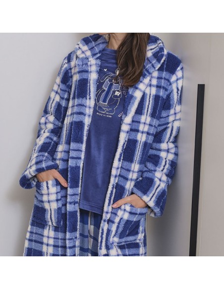 bata de mujer de invierno modelo Ania de muslher