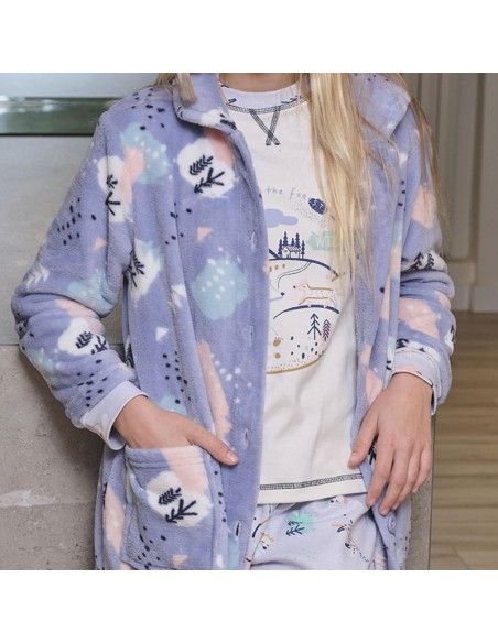 bata de niña muslher modelo polar en suave coralina