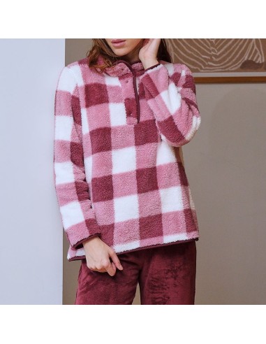 muslher pijama en pelo de borreguito para mujer modelo Cosmina