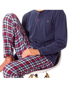 pijama para hombre en manga larga de algodon y pantalon de tela modelo 40018 dormen