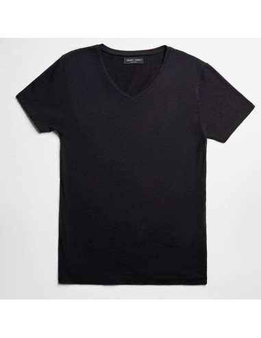 camiseta para hombre interior en cuello de pico y manga corta en negro de ysabel mora