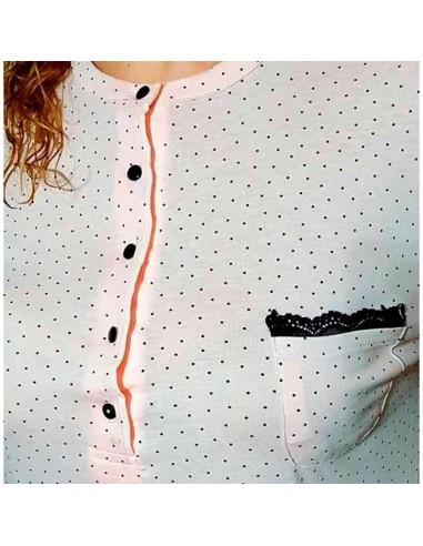 pijama de mujer con bolsillo de manga larga fino muslher modelo rosa topos