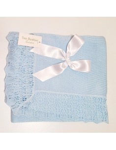 Chal de crochet de hilo celeste Bambino