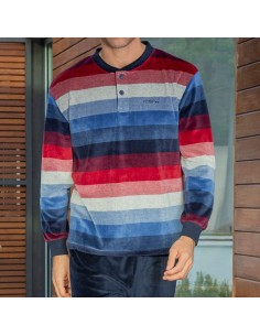 pijama de hombre para invierno en terciopelo de muslher modelo animado 2