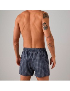 bóxer de tela para hombre en cuadros marino de ysabel mora modelo Hugo 2