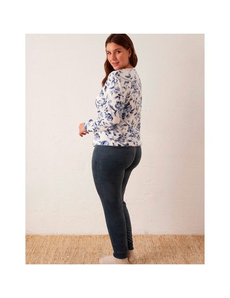 pijama de mujer parte trasera modelo elegante de promise